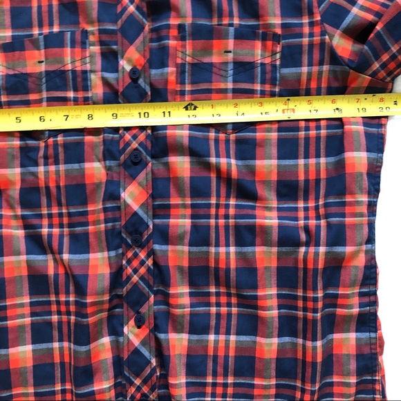 The North Face Plaid Long Sleeve Button Down - Picture 7 of 10